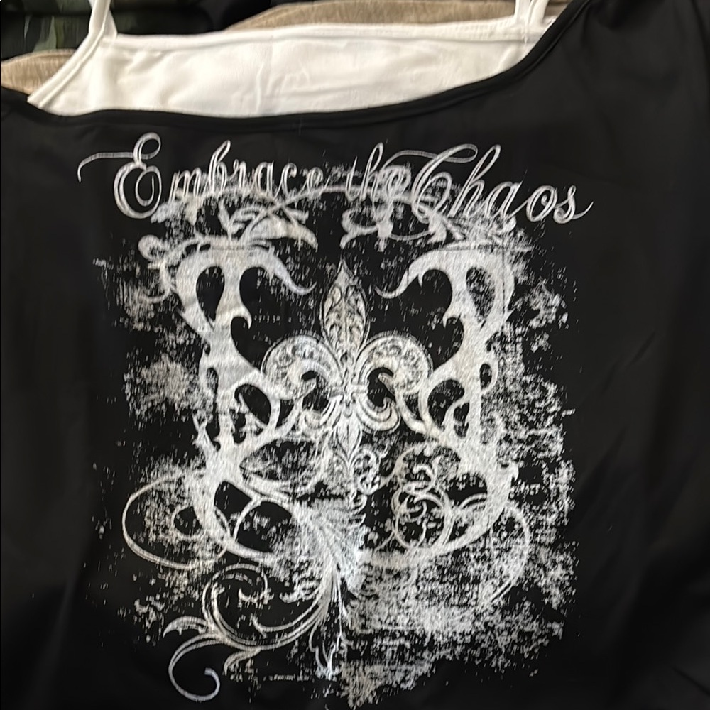 ROMWE Black and White Graphic Tee